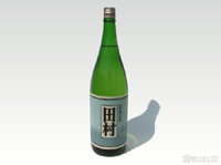 田村：特別純米酒はふくよかな旨口タイプ。味全体にふくらみと張りがあり、それでいてくどさがなく、引き際の余韻が後を引く。